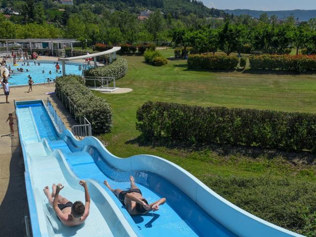 Bleu Rive pool in Saint-Vallier
